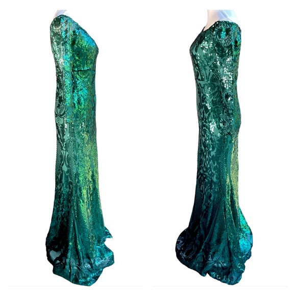 Emerald Green Sequin Off Shoulder Long Sleeve Mermaid Gown. B22 - Picture 3 of 17